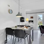2 Bedroom Amazing In *